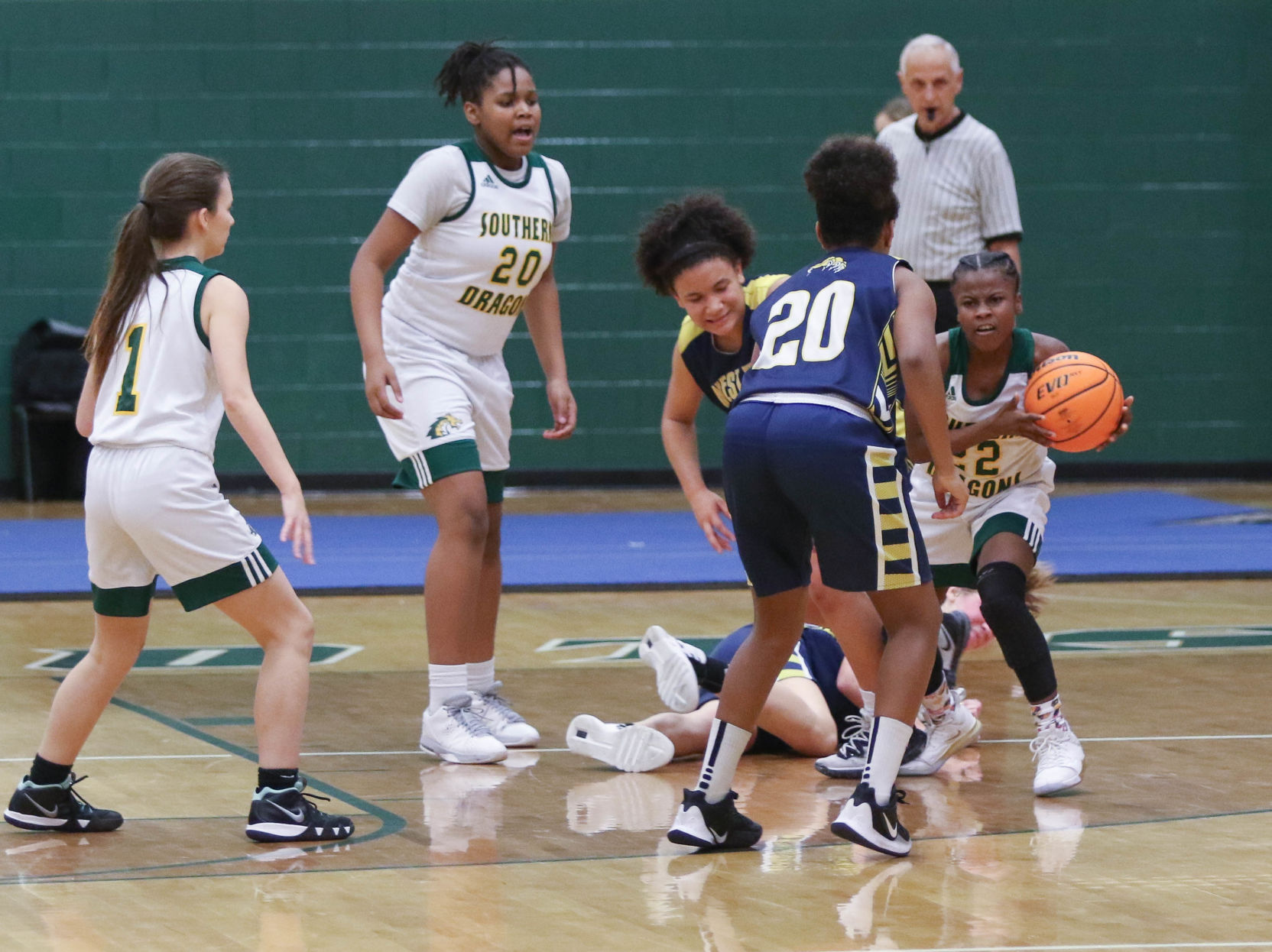 Southern Middle Girls Win-65.jpg
